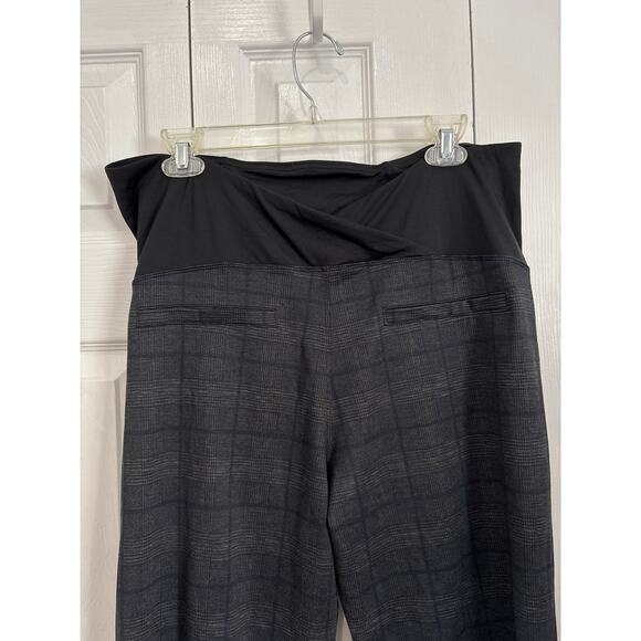 Ingrid & Isabel Soft Plaid Maternity Pants with Belly Panel Size Large - Picture 6 of 10